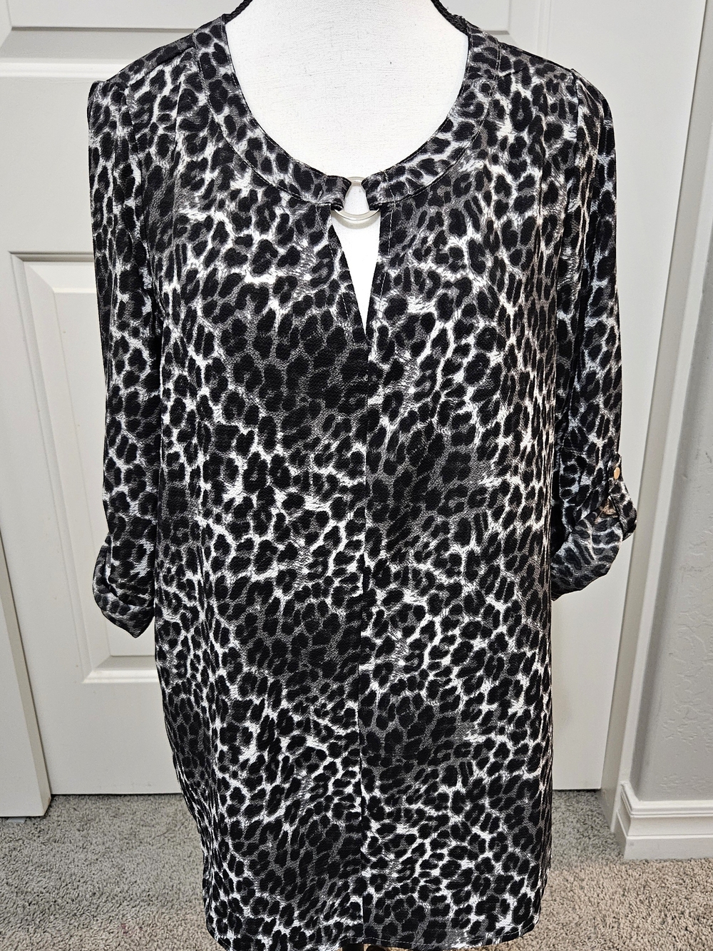 Cathy- Black & White Leopard-Print Tunic with Keyhole Ring